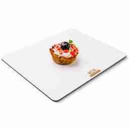 Tartă din fulgi de ovăz cu cremă de brânză și fructe