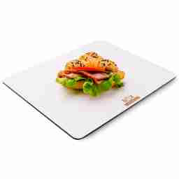 Mini croissant cu bacon și legume