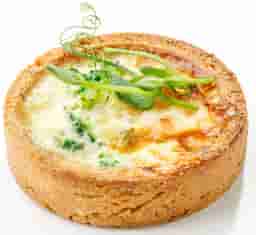 Quiche Lorraine cu brocoli si somon 