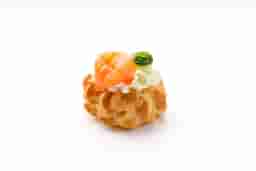 Choux cu crema de braza somon si castravete