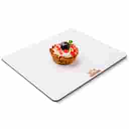 Oat Flakes Tart with Cream Cheese and Fruits